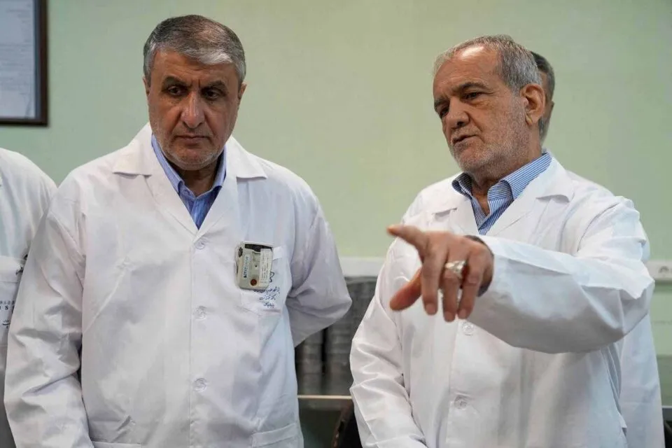 Presidente do Irã afirma que Teerã reconstruirá suas instalações nucleares