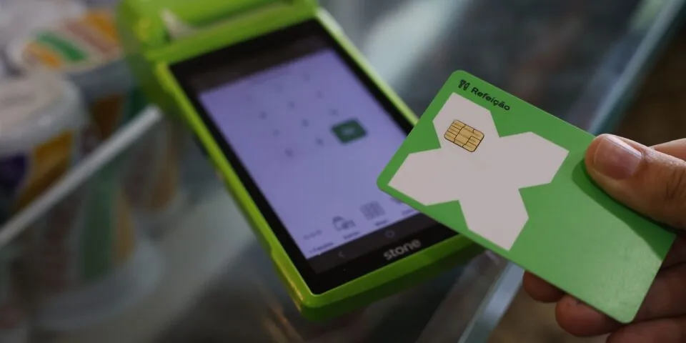 Redes têm um ano para liberar bandeiras no vale-refeição e alimentação