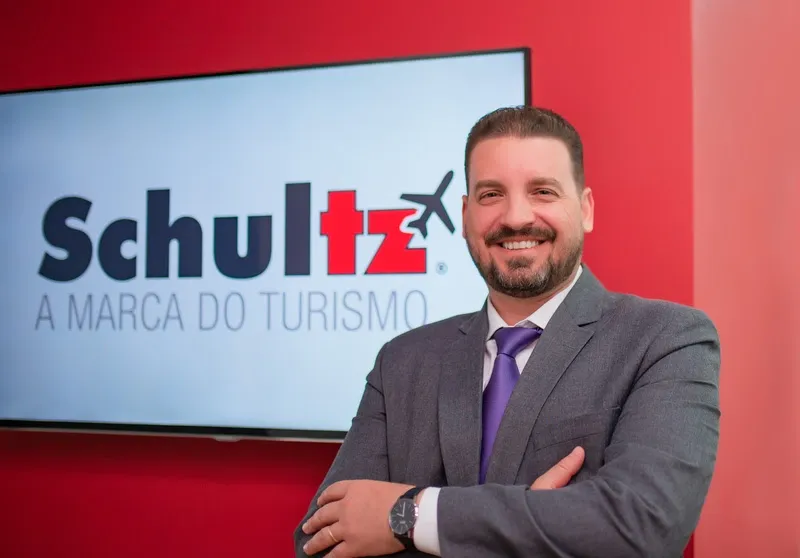 Schultz reforça bloqueios aéreos e anuncia roteiro ao Peru no Carnaval 2026 – M&E