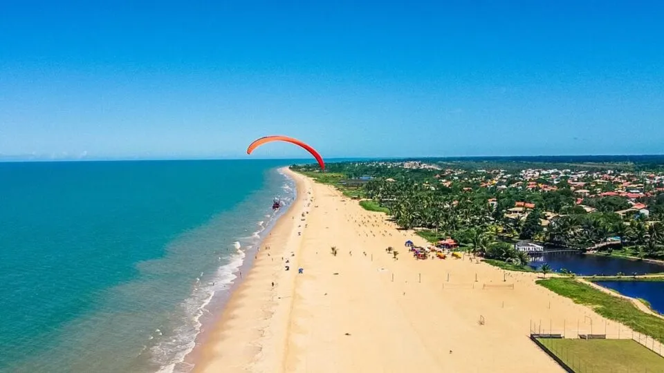 Sorriso Baiano Beach Club apresenta novo estilo de verão na BA