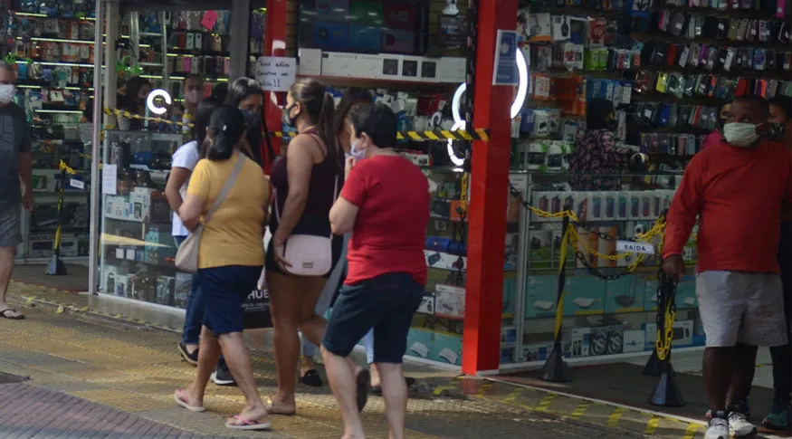 Varejo terá fim de ano de ‘crescimento pífio’, próximo a 0%, segundo Ibevar