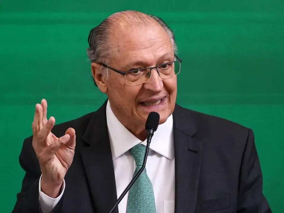 Alckmin diz que país precisa fazer esforço fiscal maior