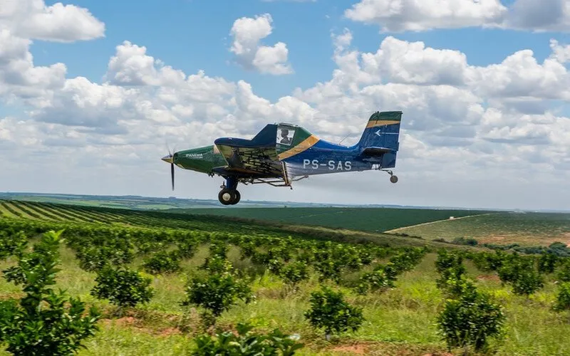 Avião agrícola da Embraer recebe certificação no Paraguai