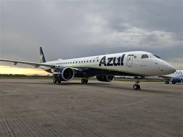 Azul recebe a 41ª aeronave Embraer 195-E2 da frota