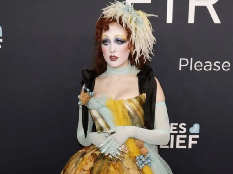 Chappell Roan volta atrás em homenagem a Brigitte Bardot após descobrir posições de extrema-direita