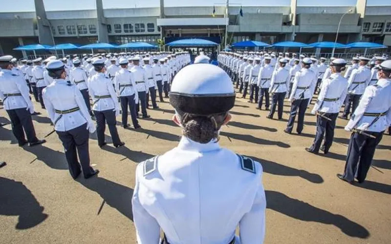 FAB abre vagas para serviço militar temporário