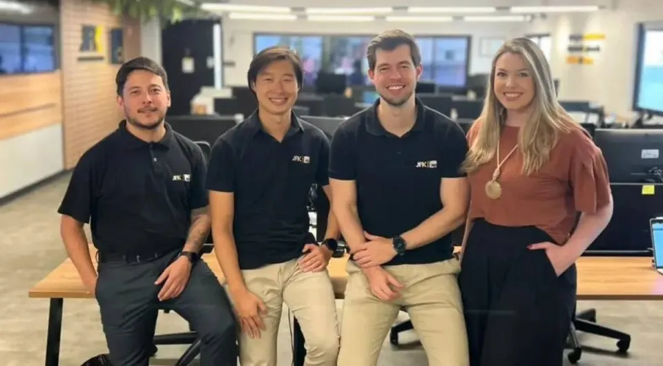 JFK mira R$ 5 bi até 2026 após contratar Falconi e consolidar liderança em Curitiba