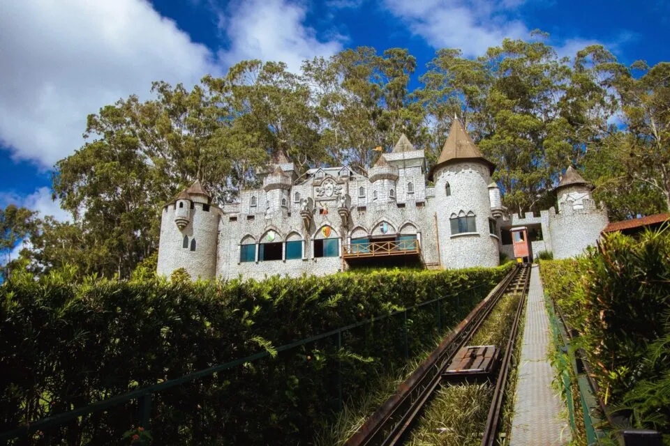 Le Canton encerra 2025 com ocupação máxima e alta de dois dígitos no faturamento