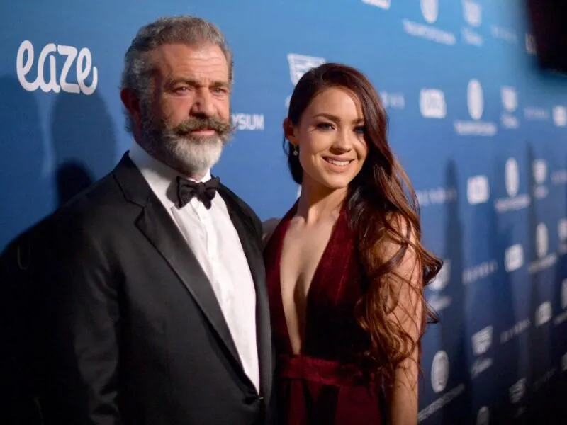 Mel Gibson anuncia separação de Rosalind Ross: “triste encerrar este capítulo de nossas vidas”