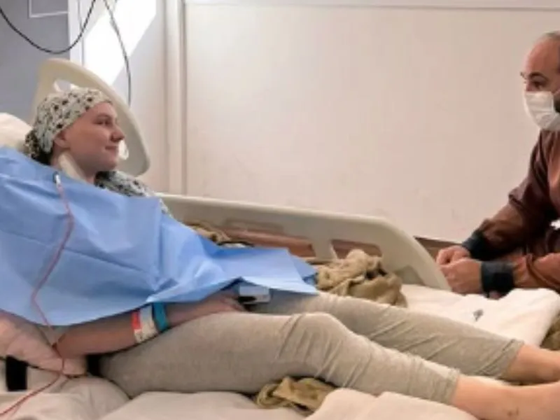 Pai de Isabel Veloso desabafa nas redes sobre saúde da filha: ”angústia tenta dominar”