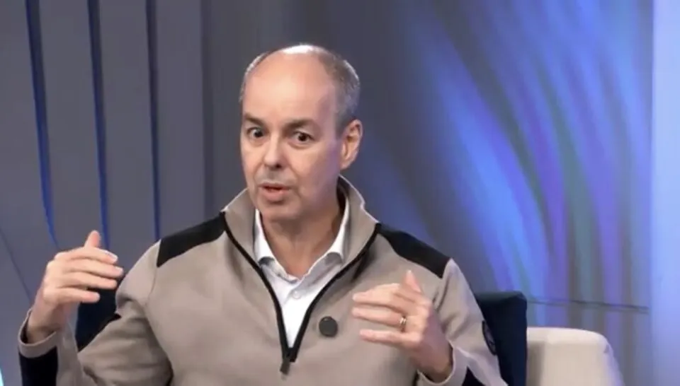 Para o dólar cair em 2026 como neste ano, algo precisa quebrar, diz CIO da XP