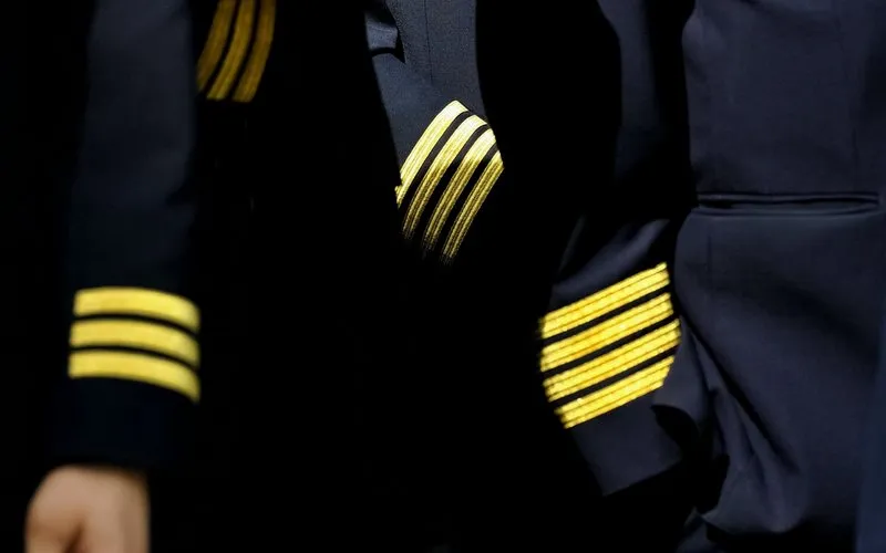 Pilotos e comissários entram em estado de greve na véspera do fim de ano