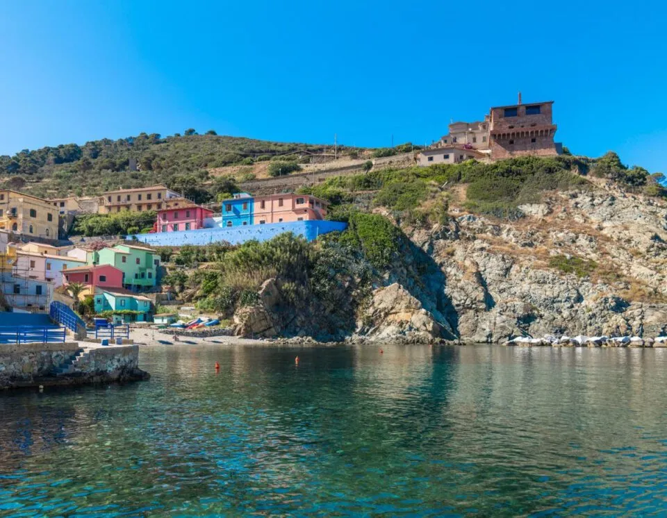 Qual a ltima ilha-priso em funcionamento na Europa?