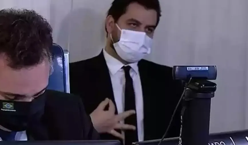 STF determina prisão domiciliar de Filipe Martins, ex-assessor de Bolsonaro