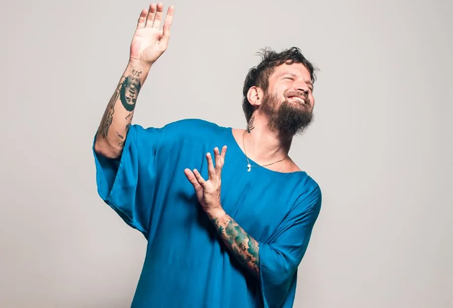 Saulo traz o projeto ‘Saulo, Som, Sol’ para Aracaju, em fevereiro, com show de 3 horas