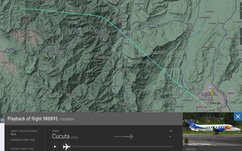 Avião com 15 pessoas a bordo desaparece perto da fronteira com a Venezuela