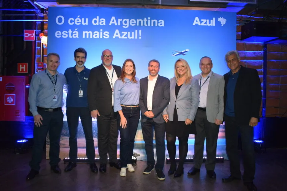 Azul anuncia 198 voos para a Argentina na temporada de inverno de 2026