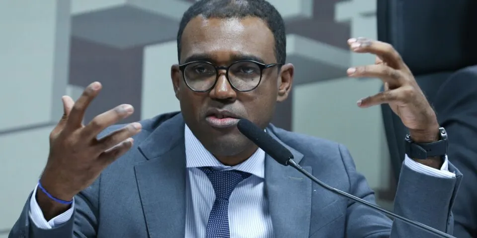 BC: diretor nega ter recomendado compra de carteiras do Master ao BRB