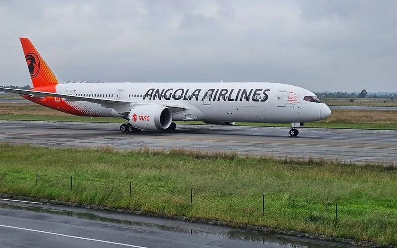 Brasileiros poderão viajar para a China no Boeing 787 da TAAG