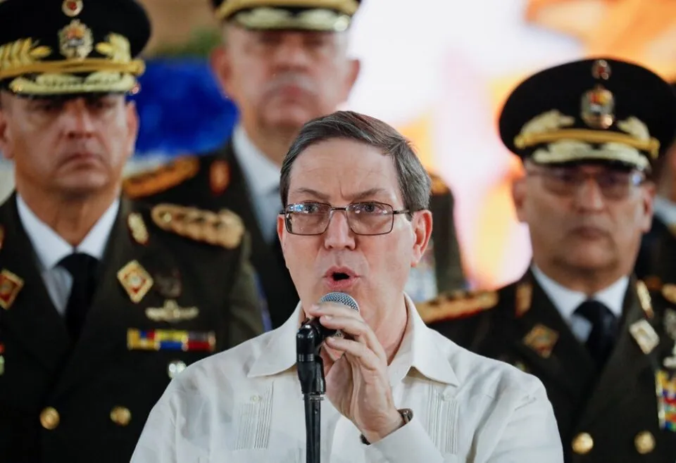 Cuba rebate Trump, nega receber dinheiro e defende direito de importar petróleo