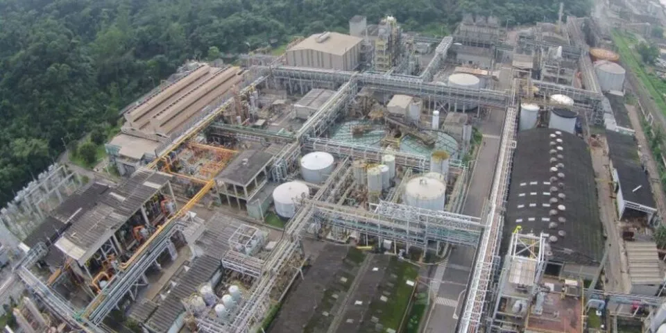 Cubatão pede ajuda para tentar reverter fechamento de fábricas