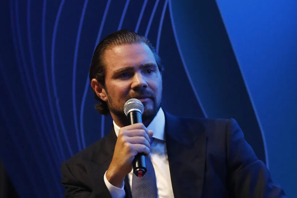 Daniel Vorcaro diz à PF que conversou com Ibaneis sobre venda do Banco Master ao BRB