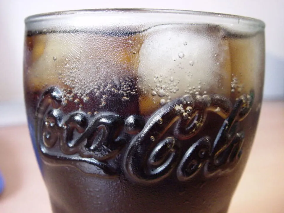 Estudante de engenharia tenta replicar a frmula exata da Coca-Cola