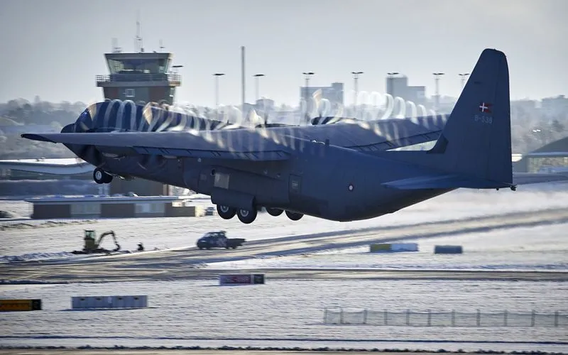 Europa envia militares à Groenlândia em meio à pressão estratégica dos EUA