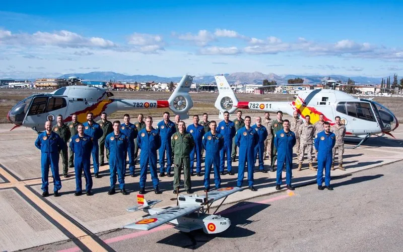 Evento na praia de Ipanema marca os 100 anos do primeiro voo transatlântico solo