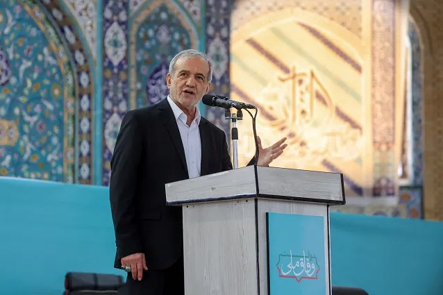 Explosão em porto iraniano deixa um morto e 14 feridos, dizem agências