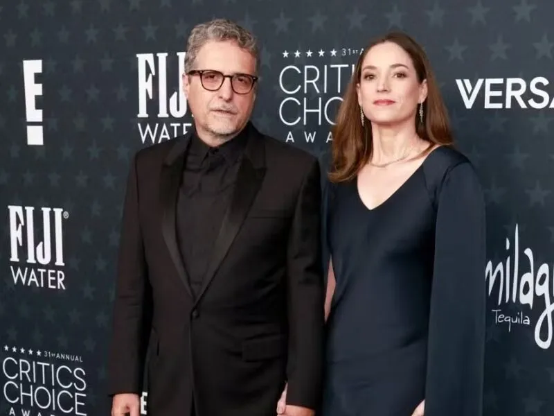 Kleber Mendonça Filho soube de prêmio de ‘O agente secreto’ no tapete vermelho