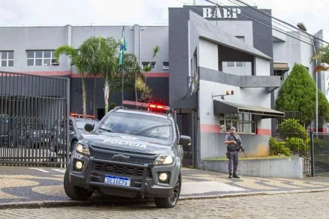 Ladrões são presos durante tentativa de roubo a banco no centro de São Paulo