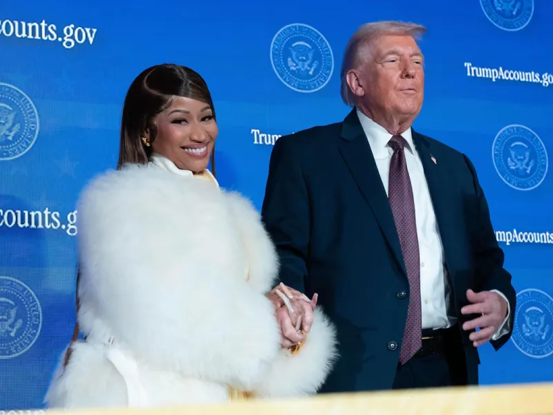 Nicki Minaj surge ao lado de Trump e diz quer é ‘fã número 1’ do presidente norte-americano