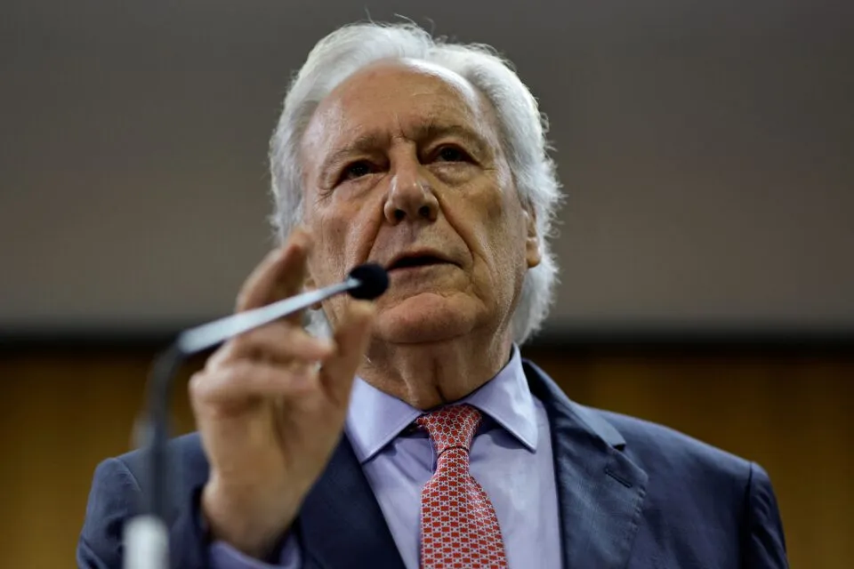 PGR vai apurar conflito em contratação de escritório de Lewandowski pelo Master