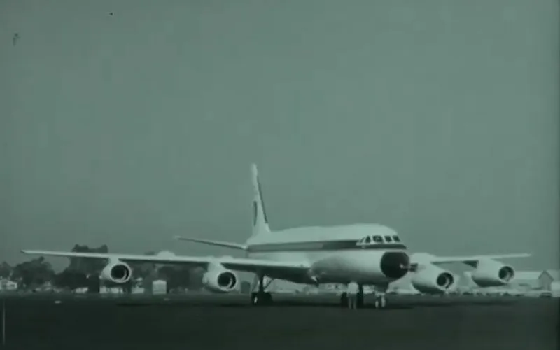 Primeiro voo do Convair 990 Coronado completa 65 anos