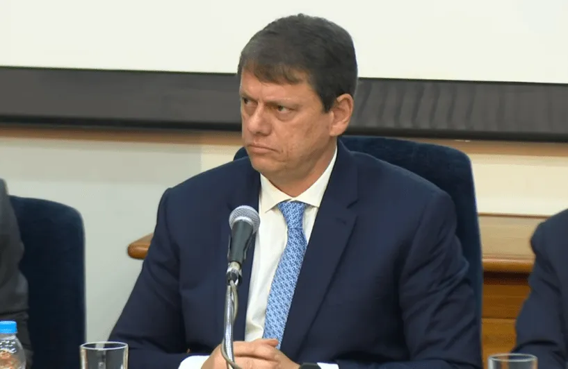 Tarcísio vai de favorito do Centrão a plano B para o Planalto