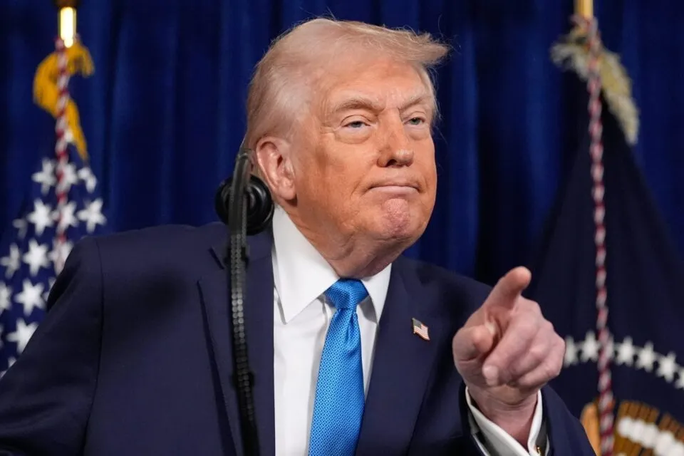 Trump retira EUA de dezenas de organizações internacionais, diz Casa Branca