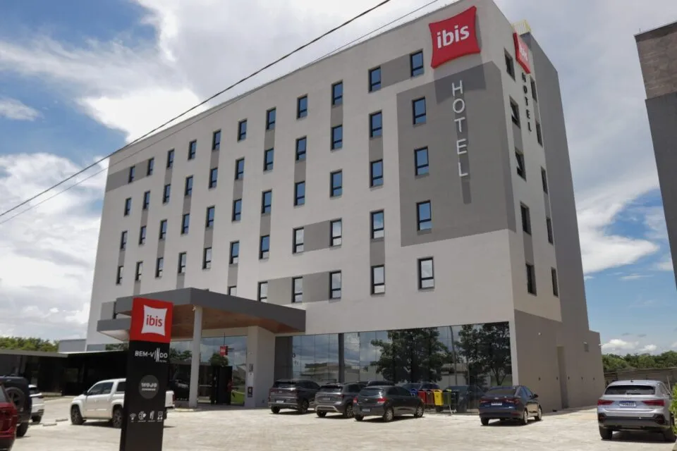 ibis inaugura primeira unidade em Primavera do Leste (MT)