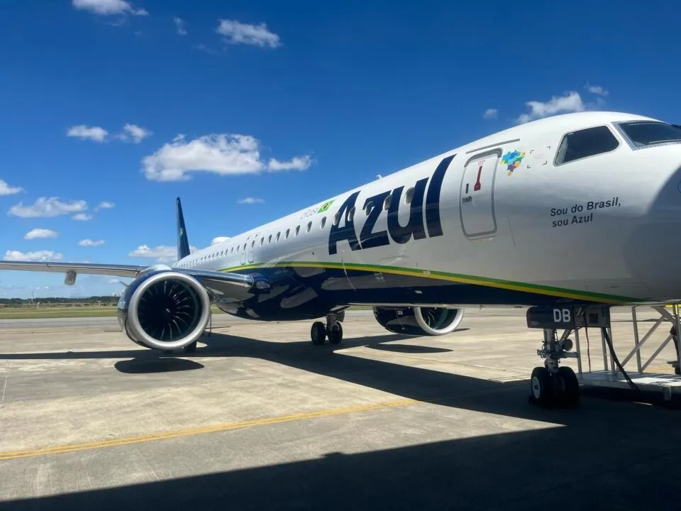 Azul (AZUL53) recebe aval do Cade para investimento da United Airlines na companhia