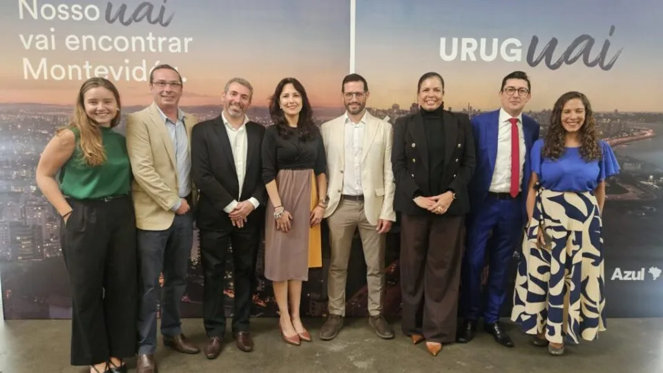 Azul e Uruguai anunciam nova rota para Montevidéu; veja fotos