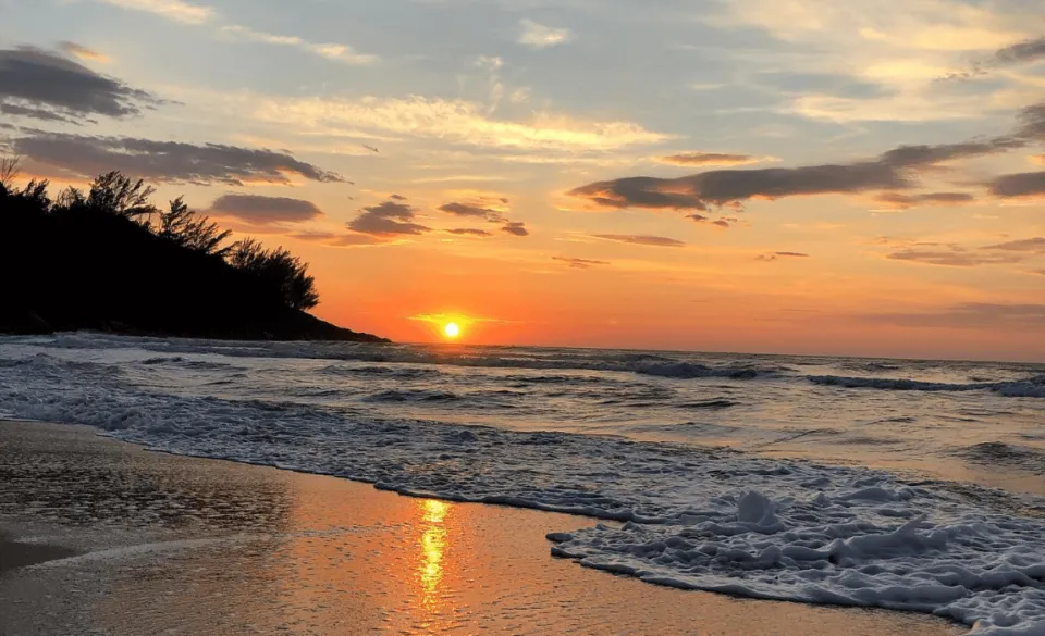 Brasileiro tem orgulho do povo e belezas naturais, mas reclama da política e economia