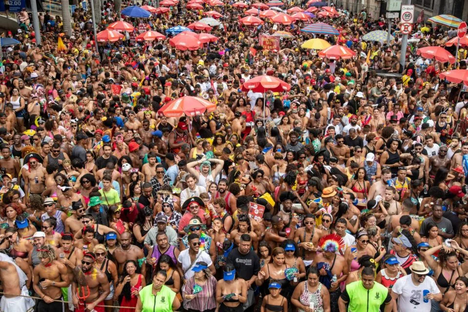 Carnaval deve gerar US$ 185,7 milhões com turismo internacional