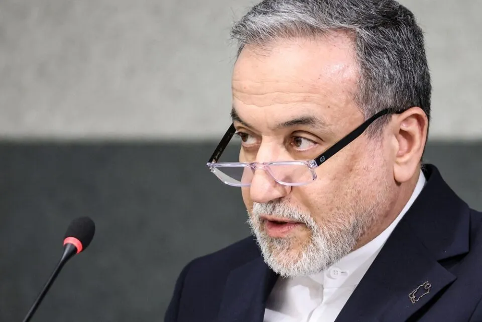 Chanceler do Irã diz que Ali Khamenei “está vivo” e condiciona diálogo à cessar-fogo