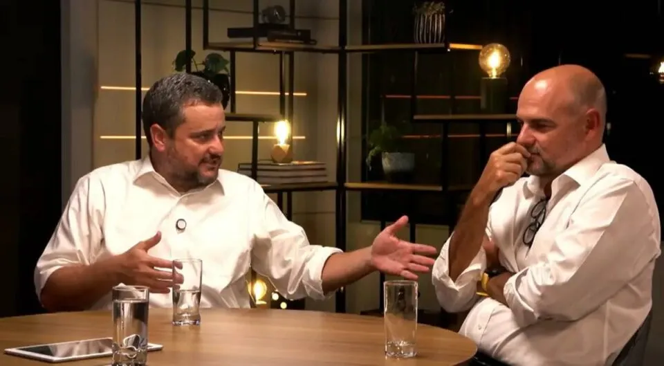 Corrida global ao ouro explode e coloca hegemonia do dólar em xeque