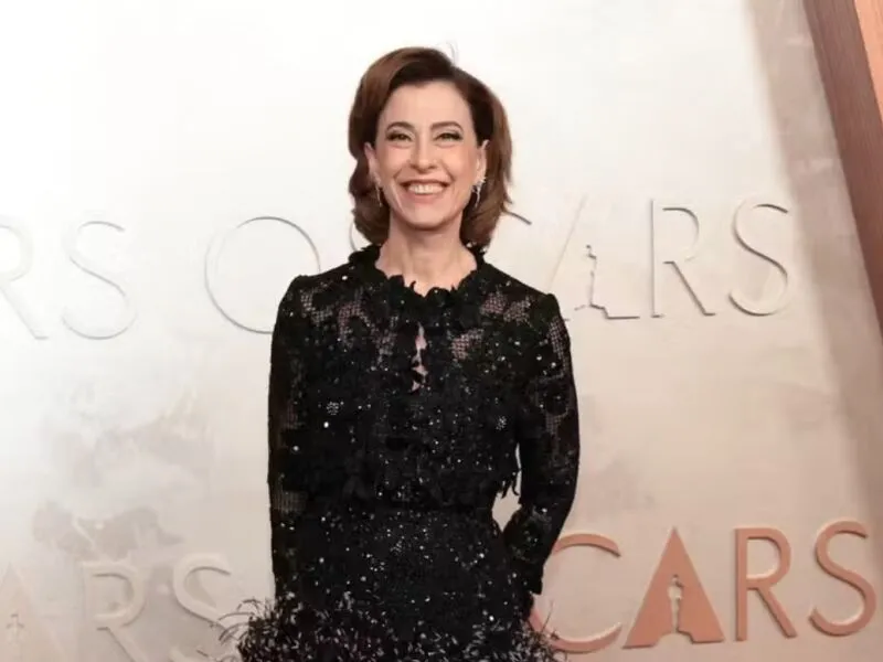 Fernanda Torres mostra que já votou no Oscar 2026 e brinca: “O voto é secreto”