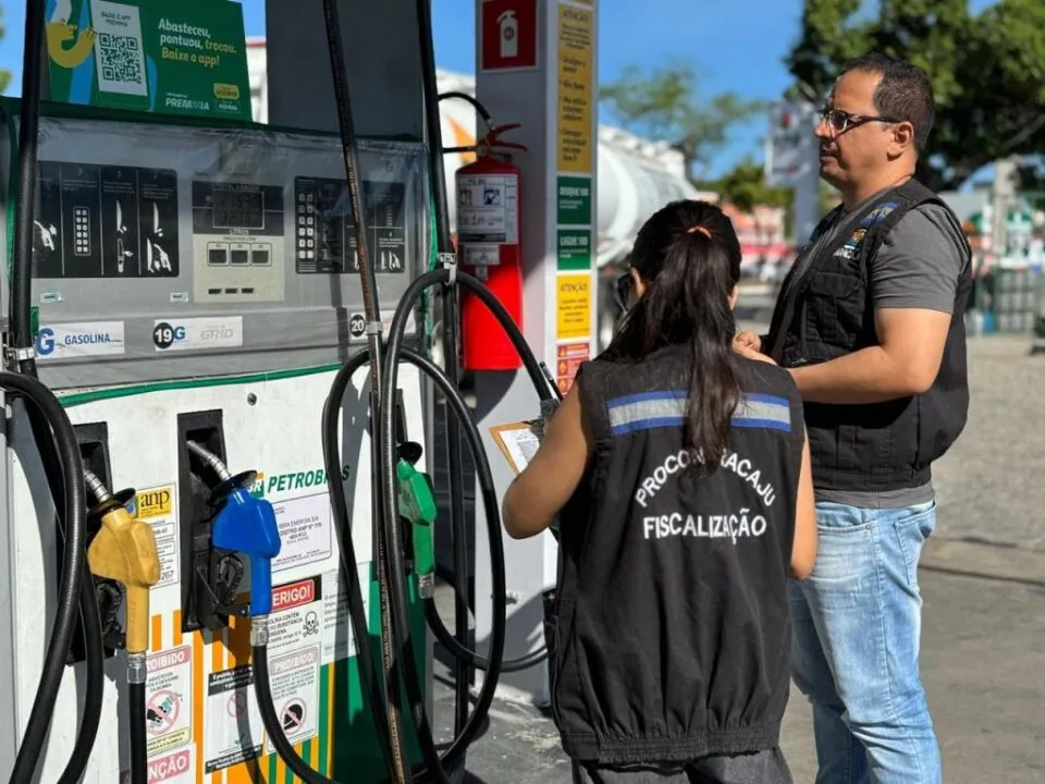 Procon Aracaju divulga pesquisa de preços dos combustíveis na capital