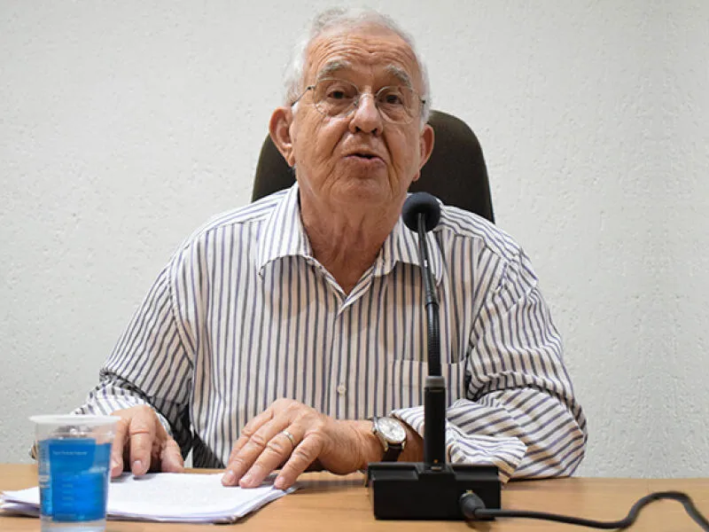 Morre João Adolfo Hansen, professor emérito da USP e referência em crítica literária