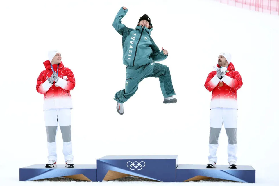 Olimpadas de estreias: Brasil e Cazaquisto conquistam medalhas de ouro surpreendentes