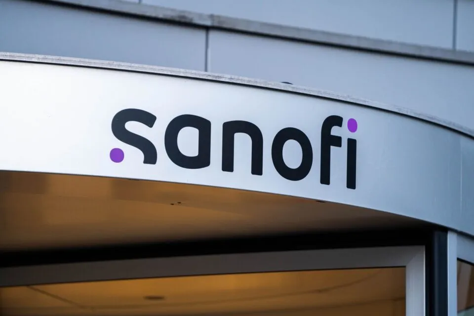 Sanofi demite CEO após estagnação na recuperação da gigante de vacinas