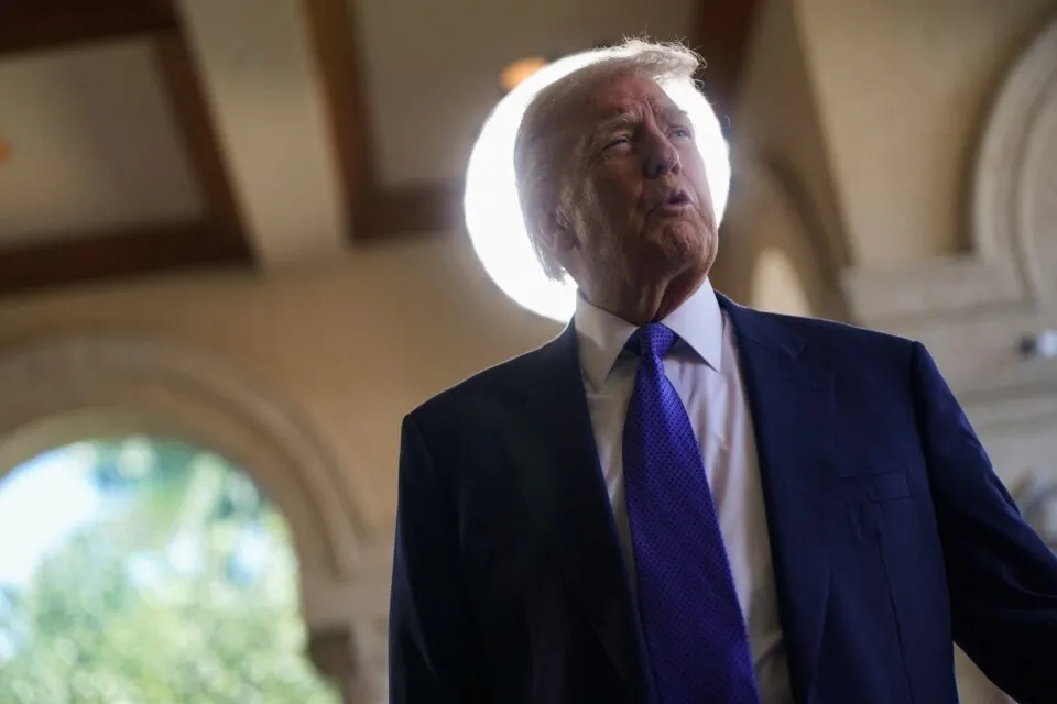 Trump lança site TrumpRx para americanos a comprarem medicamentos com desconto